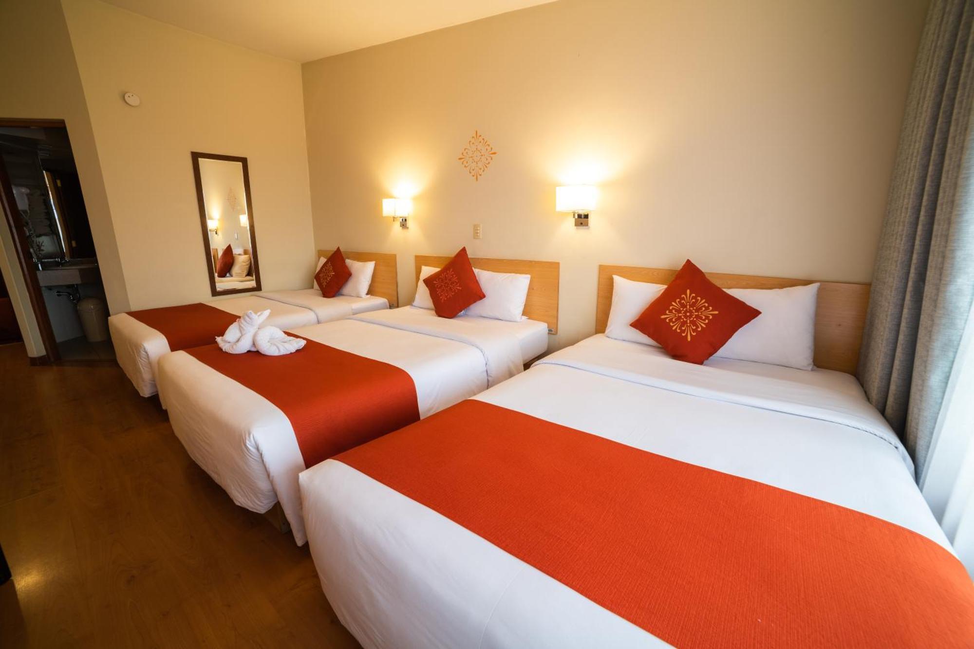 Hotel Titicaca 4*